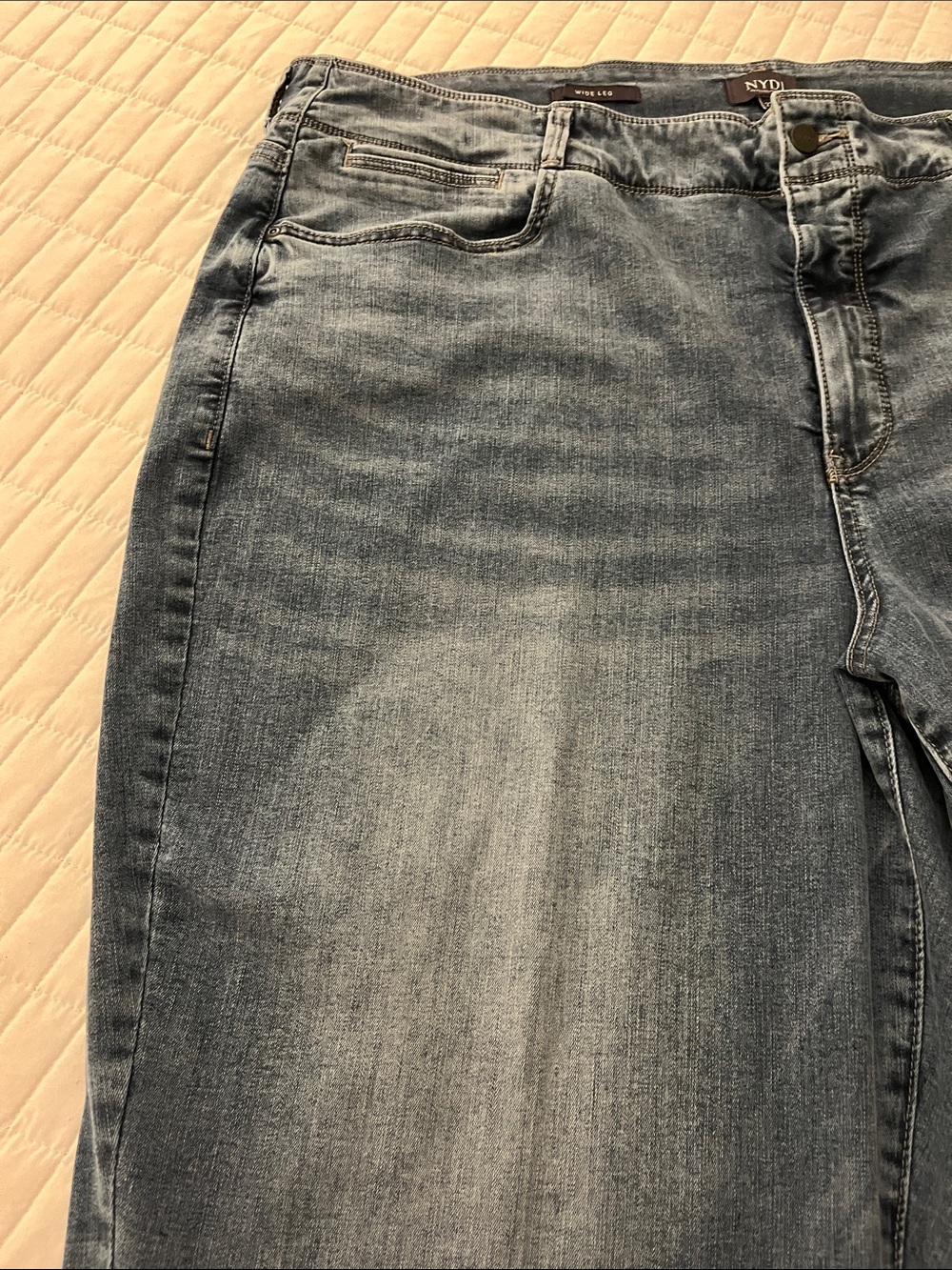 NYDJ Wide-Leg Crop Blue Jeans w/Sanding & Whiskering - Picture 2 of 7